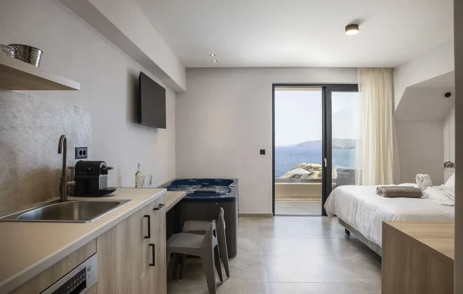 Celeste Deluxe Suite