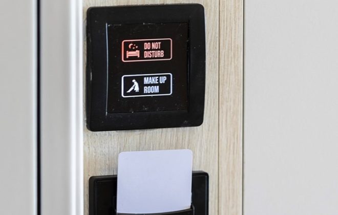4d) Room1-19